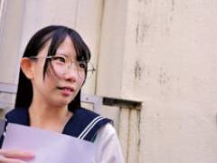クラスで目立たない童顔眼鏡っ娘が1軍女子より経験早く豊富だったりする思春期J●あるある