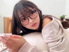 スマホ依存症でSEX依存症の引きこもりニート喪女カノジョの自堕落な性活　いつきんぐ - smjx180