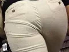 ロン爺のピタパン女がゆく71 階段で透けまくる尻たち編