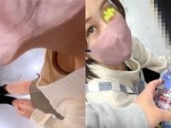 【店員胸チラ・パンチラ㊹】新人アパレル店員さん/おもちゃ屋店員さん/おっぱい乳首２名