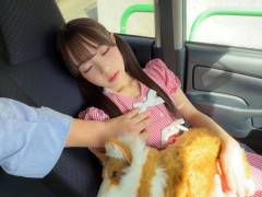 無防備にスヤスヤ眠る無垢な姪の無毛ワレメにゴム無し叔父棒突き刺す近親相姦中出し裏動画