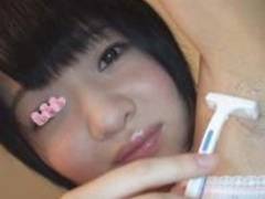わき毛の剃り残しを処理させてからフェラ抜きしてもらった