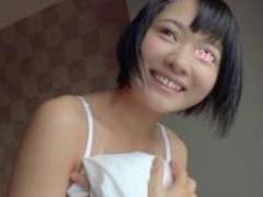 ショートで可愛い貧乳ちゃんが面接にやってきた‼