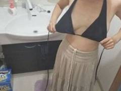 ミルクタンク妻友さん水着姿と妻の胸チラ