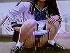 Vol.1 小便専門雑誌の付録で撮ったシリーズ_お友達と2人で一緒ならOK