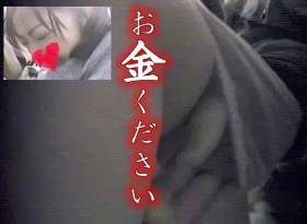 地味に綺麗な風なNTRネトラレ奥さん素人です。今日中に入金が絶対必要と切羽詰まったガチ撮影