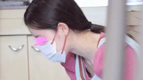 【朝ドラ女優さんみたいな激かわ新卒先生】【透けるような絹肌＆清楚な白ショーツ】